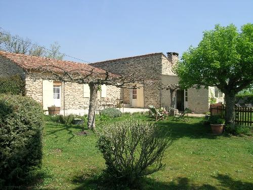 Maison proche Gordes, de plain pied, avec piscine